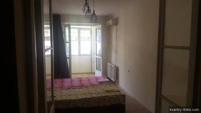 იყიდება 2 ოთახიანი ბინა ვერაზე, 38.5 მ², 2/8 სართული — 93 000 USD | Tbilisi Homes