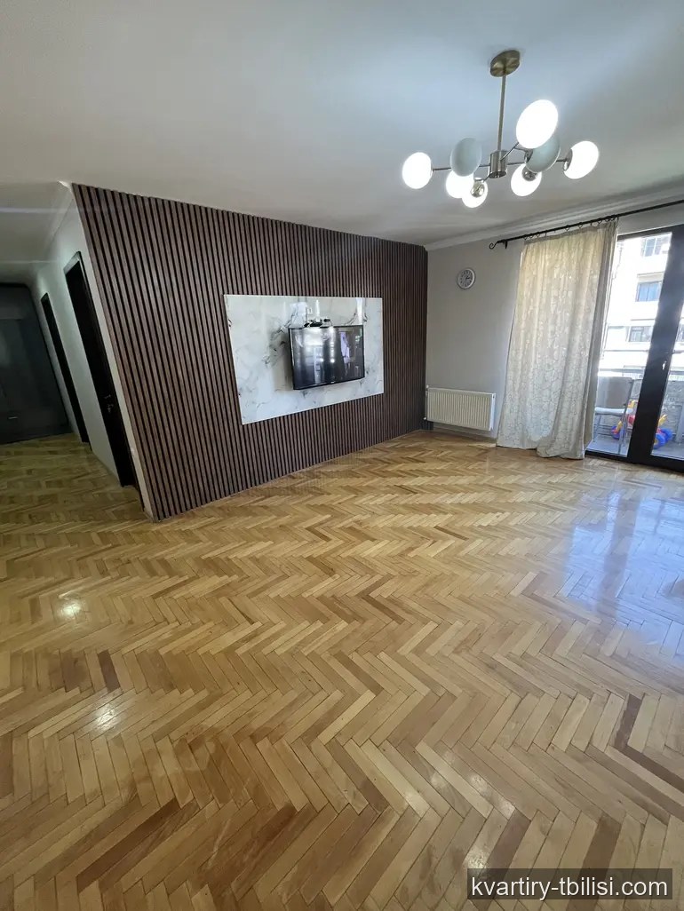 3-bedroom Apartment for sale in Vera, Tbilisi, 91 sqm, floor 5/9 — 175 000 USD | Tbilisi Homes