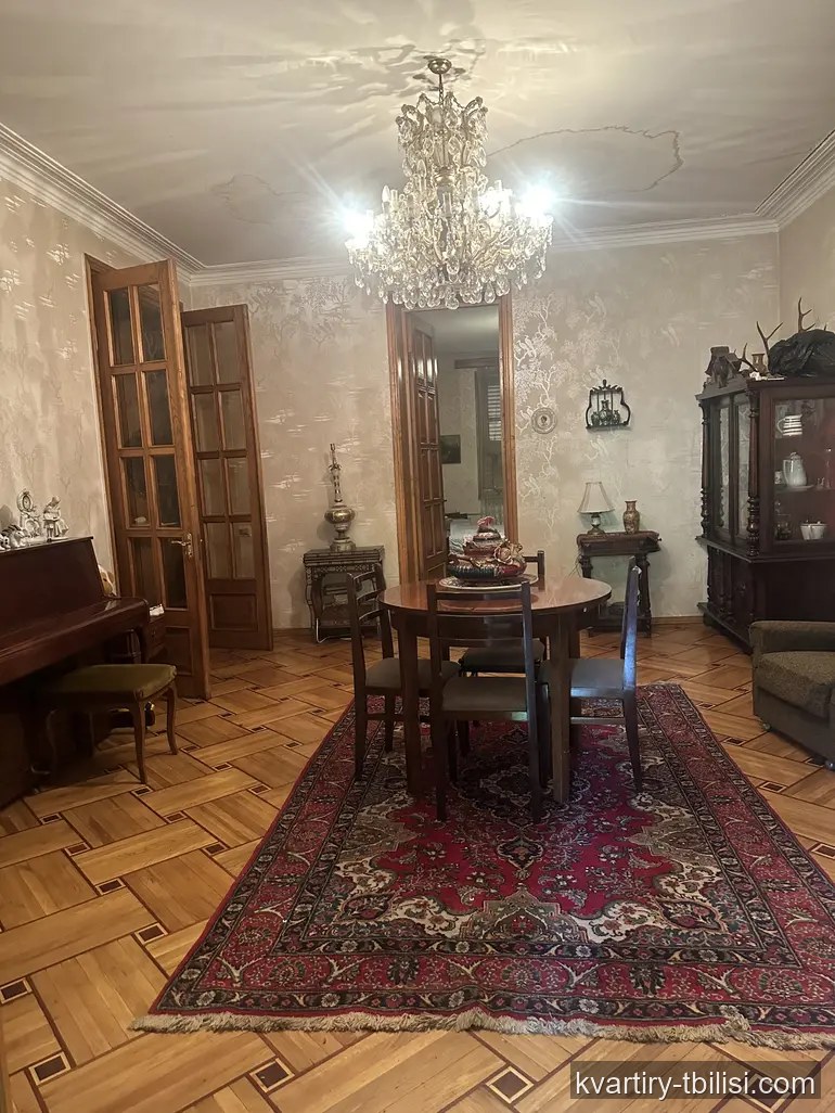 Четырёхкомнатная квартира на Вере — 300 000 USD | Tbilisi Homes