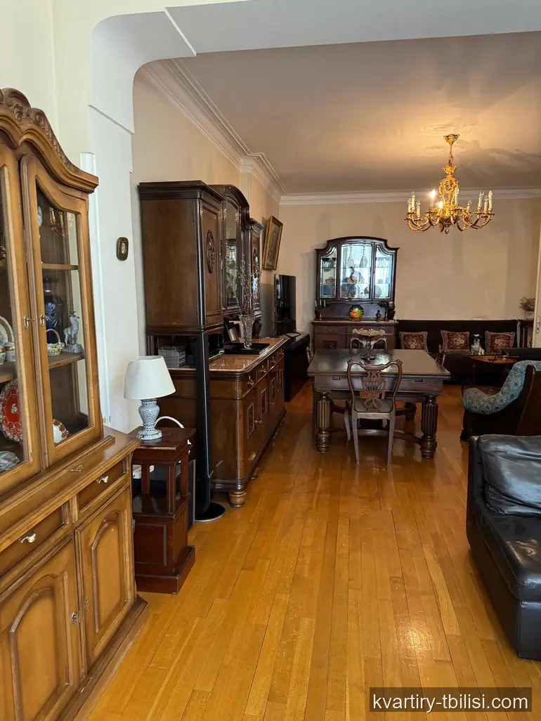 Четырёхкомнатная квартира на Вере — 350 000 USD | Tbilisi Homes