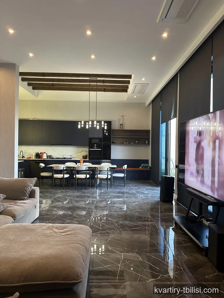 იყიდება 7 ოთახიანი სახლი ლისზე, 1000 მ² — 554 000 USD | Tbilisi Homes
