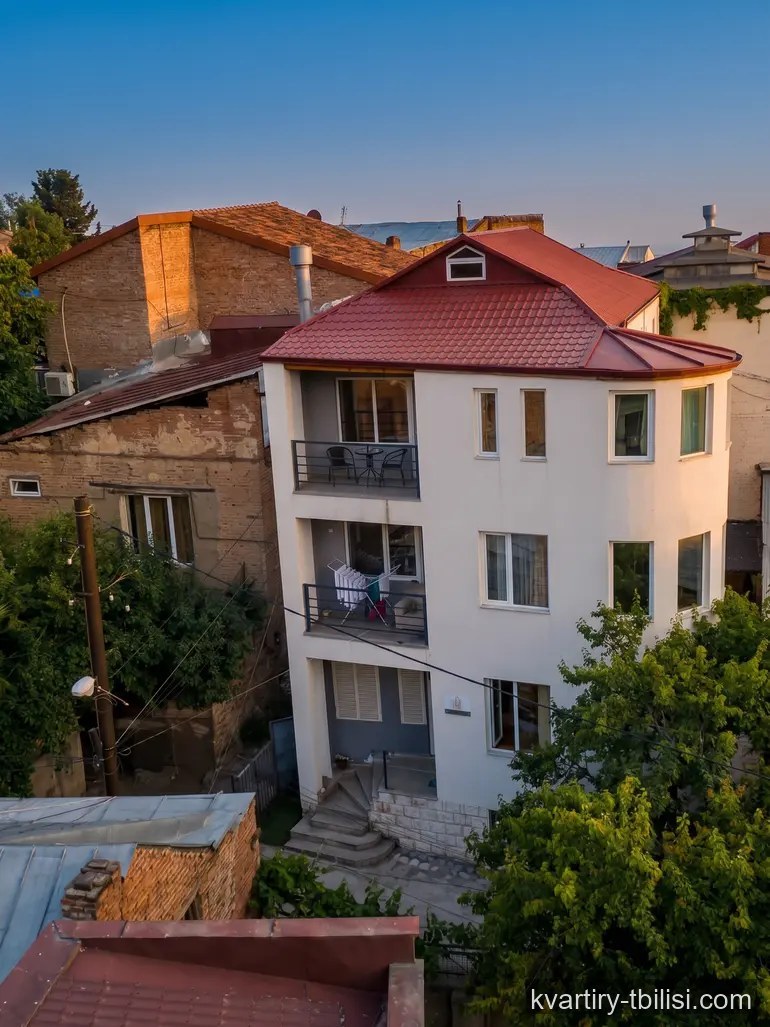11-bedroom House for sale in Mtatsminda, Tbilisi, 250 sqm — 815 000 USD | Tbilisi Homes