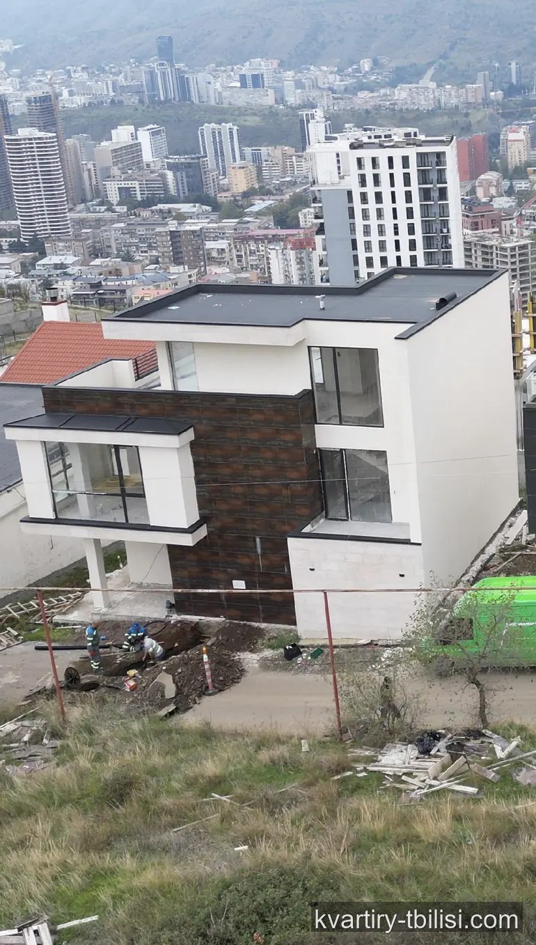 8-комнатный дом на Нутсубидзе — 310 000 USD | Tbilisi Homes