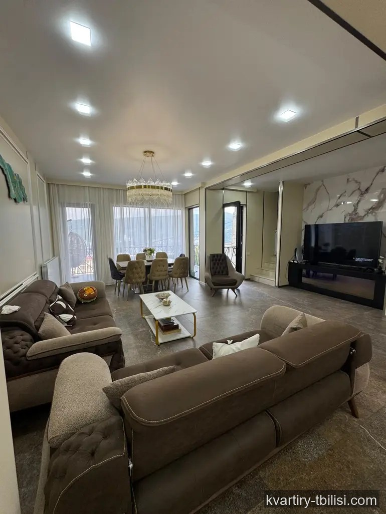 5-комнатный дом на Нутсубидзе — 2 500 USD/мес | Tbilisi Homes