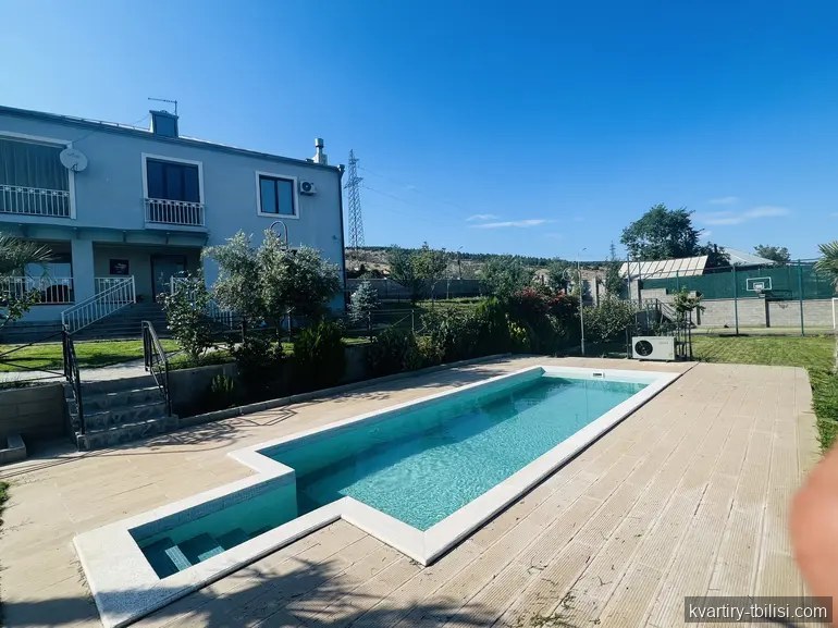 9-bedroom House for sale in Ortachala, Tbilisi, 350 sqm — 800 000 USD | Tbilisi Homes