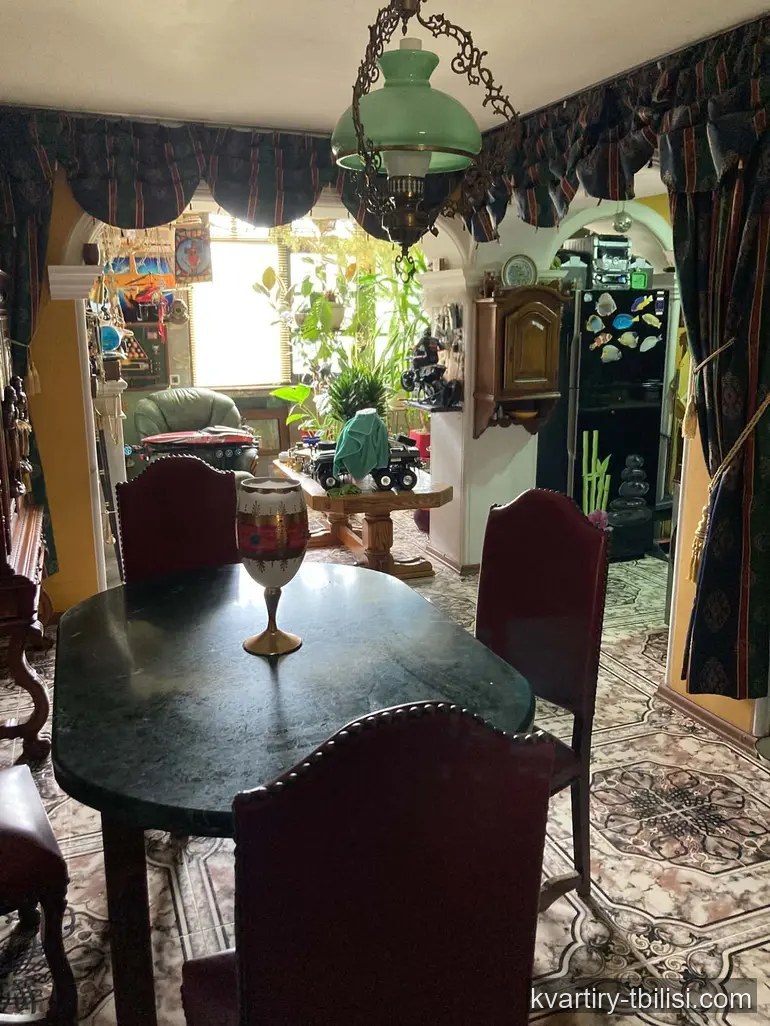იყიდება 3 ოთახიანი ბინა საბურთალოზე, 95 მ², 6/8 სართული — 175 000 USD | Tbilisi Homes