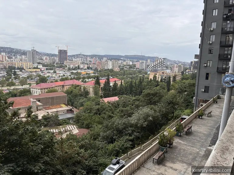Трёхкомнатная квартира на Сабуртало — 198 000 USD | Tbilisi Homes