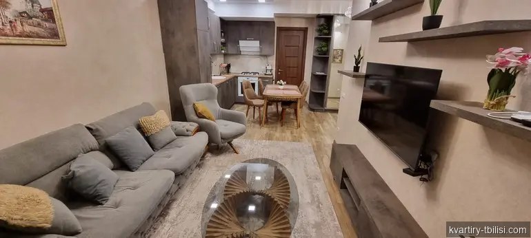 Трёхкомнатная квартира на Сабуртало — 900 USD/мес | Tbilisi Homes