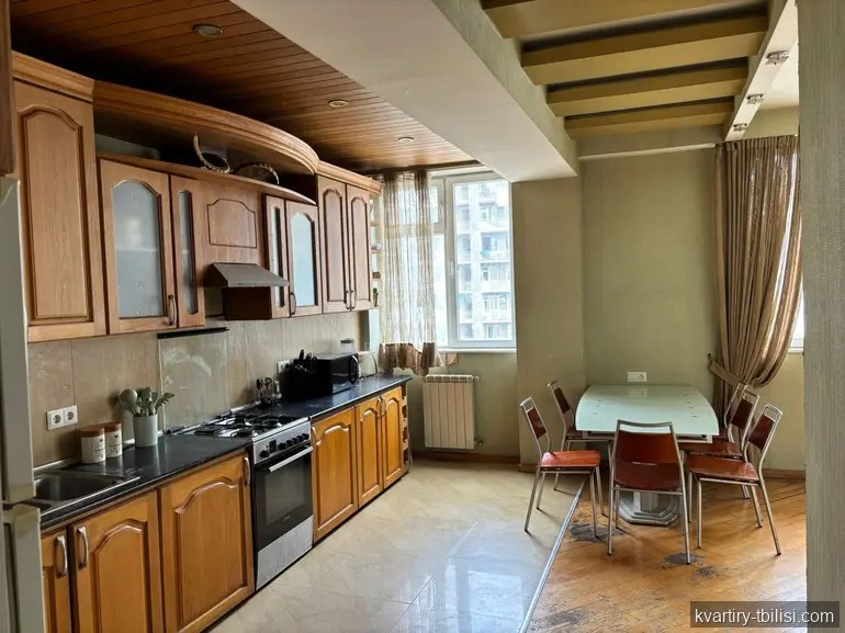 5-комнатная квартира на Сабуртало — 300 018 USD | Tbilisi Homes