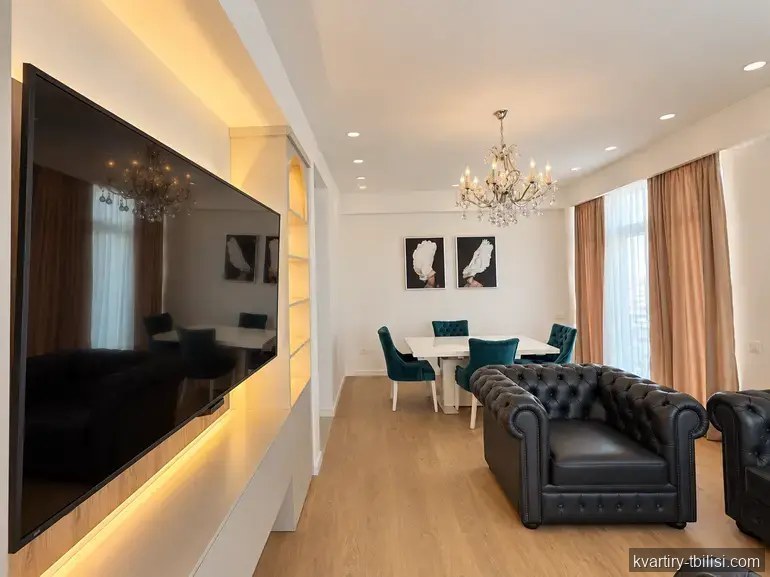 4-bedroom Apartment for rent in Saburtalo, Tbilisi, 150 sqm, floor 10/10 — 3 000 USD/month | Tbilisi Homes