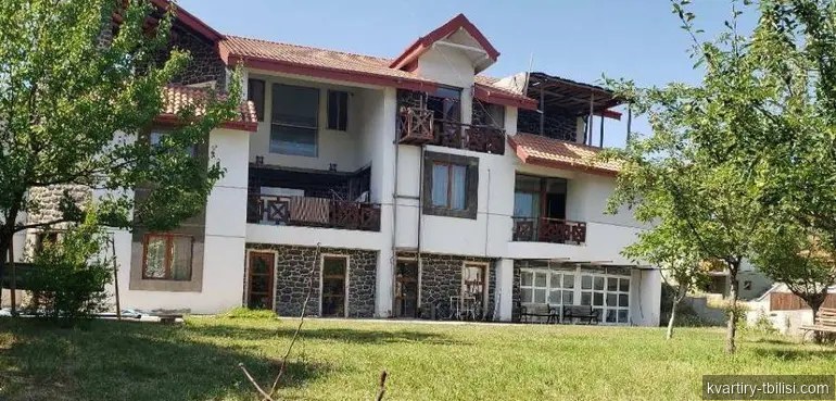 8-bedroom House for rent in Saburtalo, Tbilisi, 230 sqm — 1 500 USD/month | Tbilisi Homes