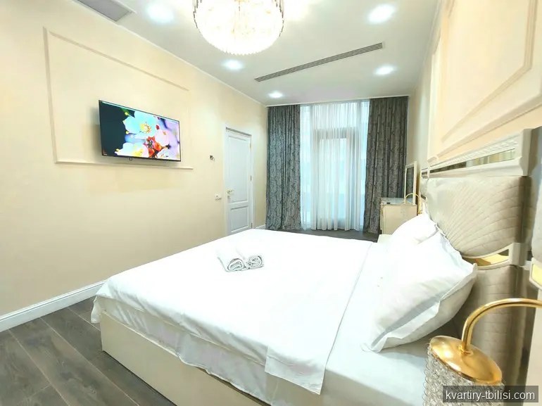 Трёхкомнатная квартира на Сабуртало — 2 700 USD/мес | Tbilisi Homes