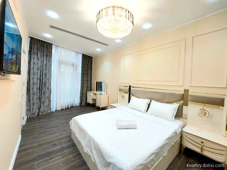 Трёхкомнатная квартира на Сабуртало — 2 700 USD/мес | Tbilisi Homes