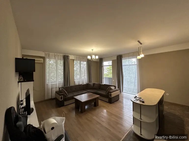 Трёхкомнатная квартира в Санзоне — 900 USD/мес | Tbilisi Homes