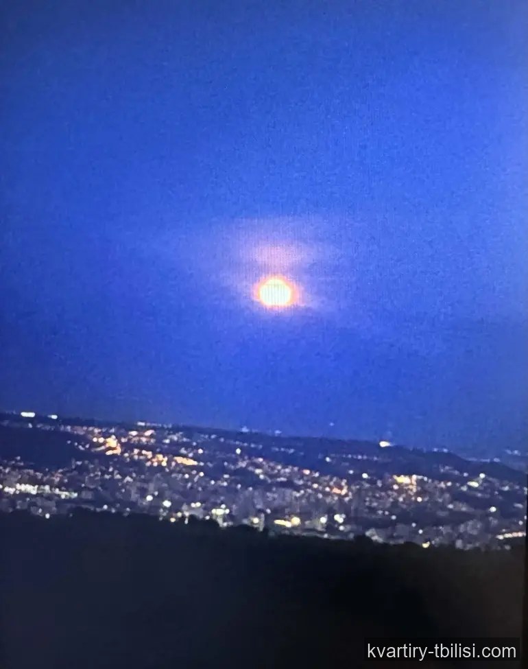 იყიდება 3 ოთახიანი სახლი თბილისში, 100 მ² — 125 000 USD | Tbilisi Homes