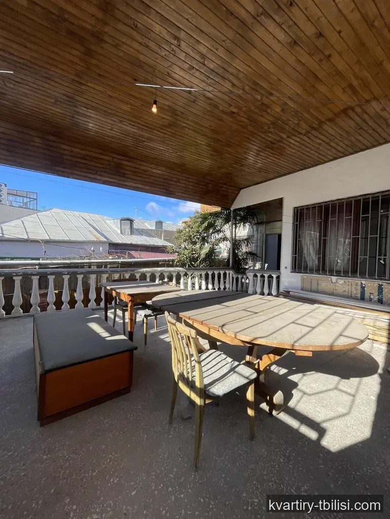 8-комнатный дом в Сванетском квартале — 255 000 USD | Tbilisi Homes