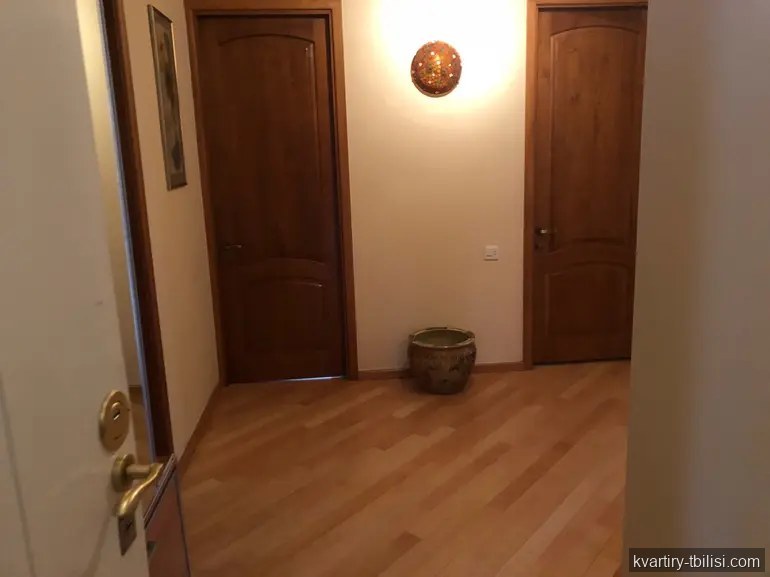 Трёхкомнатная квартира в Ваке — 1 000 USD/мес | Tbilisi Homes