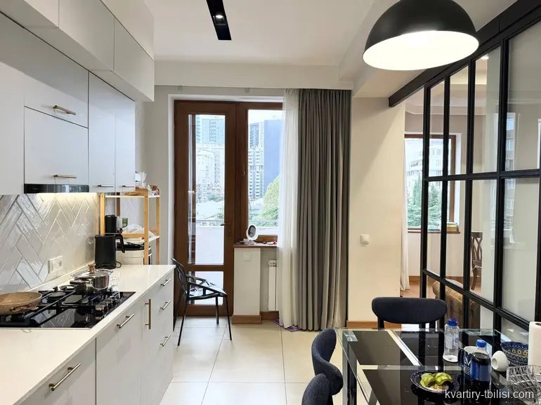 3-bedroom Apartment for rent in Vake, Tbilisi, 110 sqm, floor 7/10 — 2 200 USD/month | Tbilisi Homes