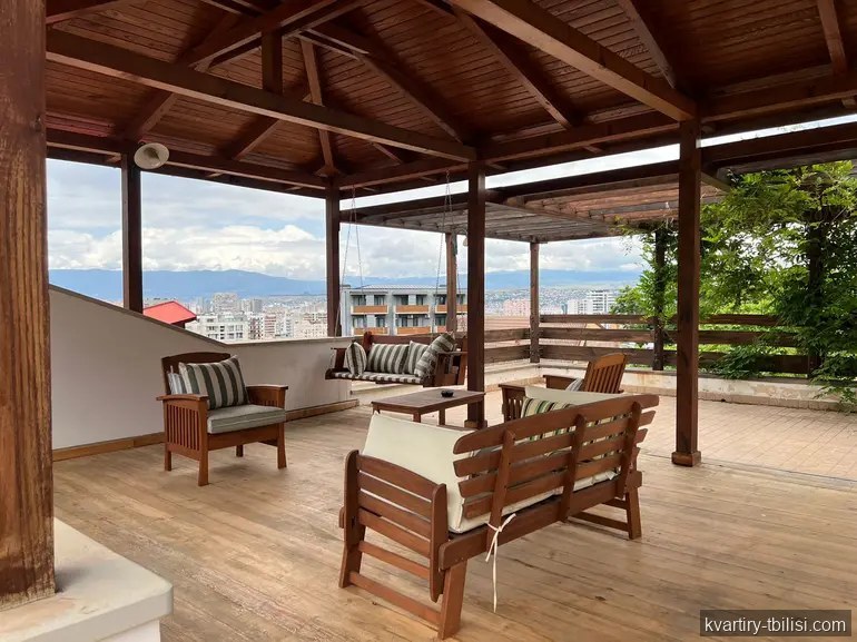 11-bedroom House for rent in Vake, Tbilisi, 900 sqm — 6 900 USD/month | Tbilisi Homes