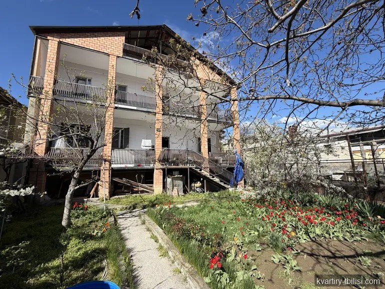 8-к. квартира